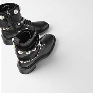 🆕 Zara Low Heeled Leather Ankle Boots with Pearls